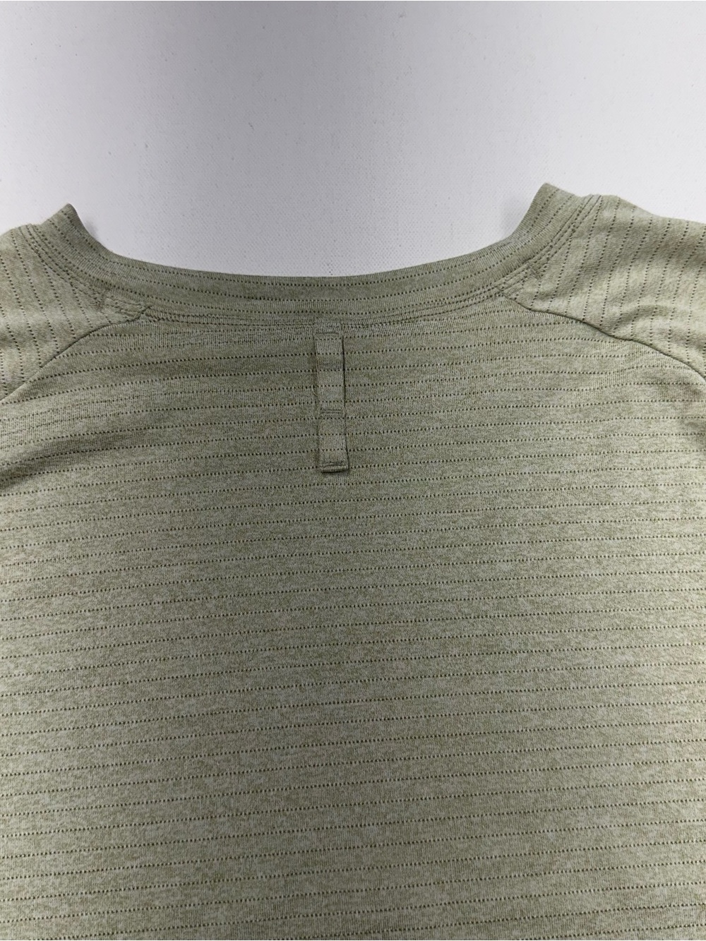 Lululemon License To Train Long Sleeve Shirt Mens XL Green Curve Hem Athletic - Picture 4 of 8